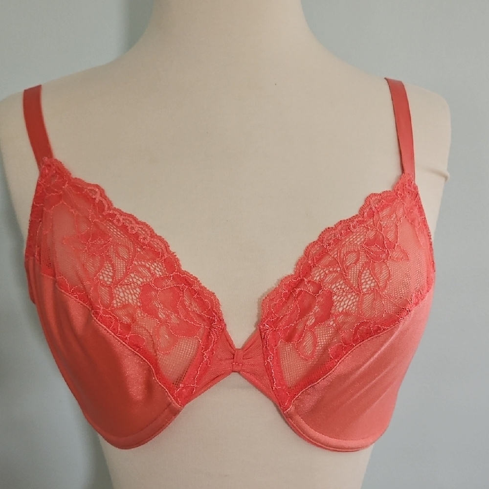 Wacoal Coral Lace Bra